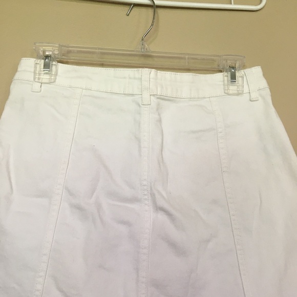 Forever 21 White Jean Skirt - Picture 5 of 6